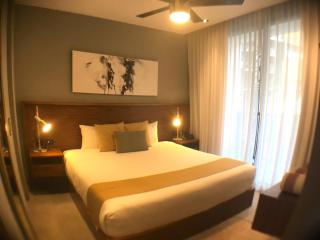 It Residence Top Location Luxury 2 Br Two Roof Pools Beach Club included - Playa del Carmen - 1
