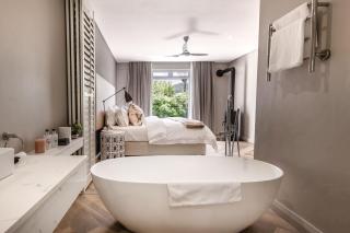 Franschhoek Boutique Hotel - Lion Roars Hotels & Lodges - Franschhoek - 0