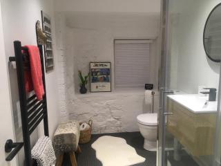 Beautifully Renovated Self-Contained Farm Cottage - close to beaches, North Berwick and the Golf Coast - North Berwick - 2
