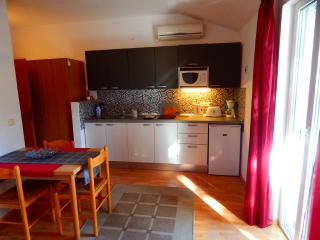 Adrienn Apartments - Stari Grad - 6