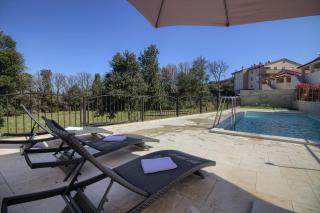 Charming villa Aurora with private pool 200m from the beach for up to 10 persons - WiiBuk - 8