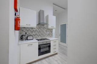 Gorgeous 1BR Apartment steps to the Promenade - Sliema - 1