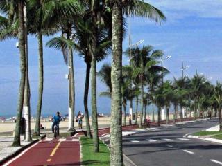 Apartamento Praia Grande, Vila Tupi, em frente ao mar, com retirada de chaves na casa da proprietária - 6