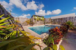 Mararena Family Apartments & Long Stay Living - Steps from 5th Avenue - 0