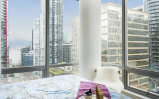 Chic 2-Bedroom in Central Downtown with Stunning Water Views - Vancouver - 7