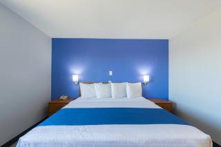 Americas Best Value Inn East Peoria - Peoria - 2
