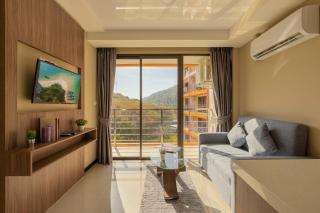 NaiHarn Sea Condo by Holy Cow, 1-BR, mountain view - Nai Harn Beach - 5