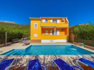 Villa Yellow with Heated Pool - Kaštela - 6