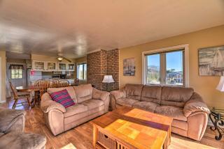 East of the Sun Beachside Apartment with Deck! - Emerald Isle - 7