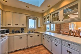 East of the Sun Beachside Apartment with Deck! - Emerald Isle - 1