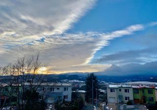 BL - The Executive Suite, Boru - 24hr Self Check-in, Free Private Parking, Balcony with Mountain View, 5 minute walk to City Center - 2