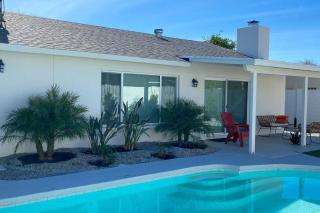 6 Mi to Lookout Mountain Scottsdale Home with Grill - 2