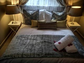 Bristow Self Catering Unit with Back Up Power and Free Wi- Fi - Roodepoort - 4