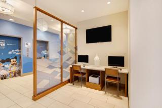 Holiday Inn Express & Suites S Lake Buena Vista by IHG - Kissimmee - 4