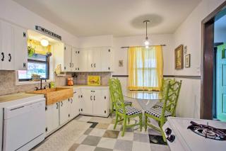 Pet-Friendly River District Home with Fenced Yard - Fort Worth - 3