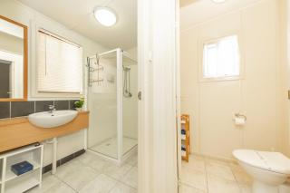 Cottage 20 - 3 Bedroom - Lake Hume Resort - Albury - 1