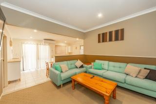 Cottage 20 - 3 Bedroom - Lake Hume Resort - Albury - 8