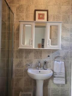 Bristow Self Catering Unit with Back Up Power and Free Wi- Fi - Roodepoort - 2
