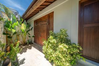Villa Teman - Luxury 4BR Villa in Central Seminyak - HUGE POOL - Seminyak - 5