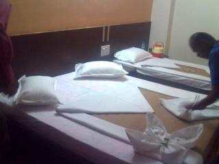 HOTEL ABHISHEK, Shirdi - Shirdi - 2