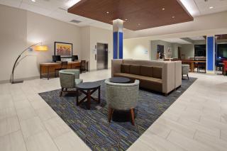 Holiday Inn Express Hotel & Suites Ventura Harbor by IHG - 9