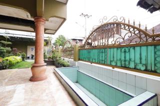 Waroeng Transit & Depary Homestay - 2