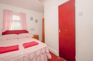 The Ferndale Hotel - 4