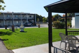 Oasis Inn - Kelowna - 3