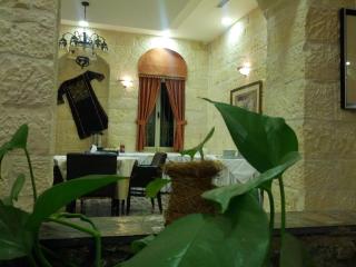 Alhambra Palace Hotel Suites - Ramallah - Ramallah - 1