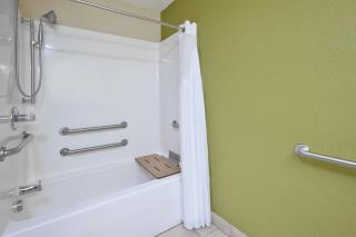 Holiday Inn Express Hotel & Suites Circleville by IHG - 6