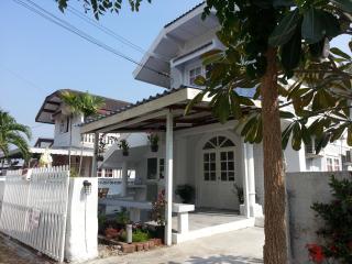 Vattui Beach Villa Jomtien - 0