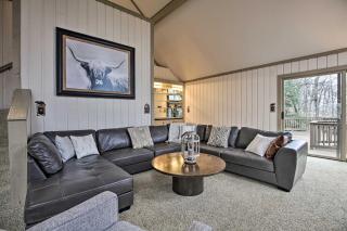Mountaintop Wintergreen Resort Home with Deck, Views - Lyndhurst - 5