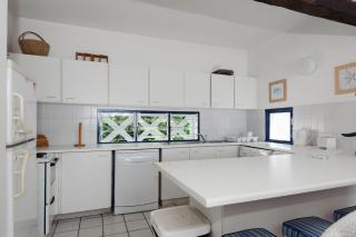 Santorini Akrotiri 30 - Family only - Ballito - 7