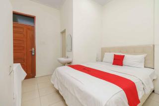 RedDoorz @ Haraito Tarutung - 0