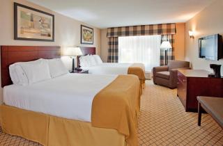Holiday Inn Express Hotel & Suites Wichita Airport by IHG - Wichita - 2