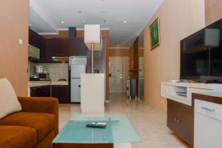 Strategic Location 2BR Apartment at FX Residence By Travelio - Giacarta - 2