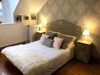 Logis Hotel La Tourelle du Beffroi - Bourbon-Lancy - 4