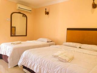 Penarak Bamboo Beach Motel - Kuah - 9