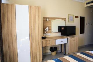 Coral Hotel - St Paul's Bay - 4