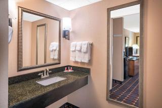 Baymont by Wyndham Knoxville I-75 - Knoxville - 2
