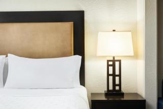Holiday Inn Express & Suites Jacksonville South East - Medical Center Area by IHG - Jacksonville - 3