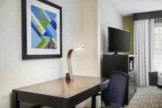 Holiday Inn Express & Suites Jacksonville South East - Medical Center Area by IHG - Jacksonville - 7