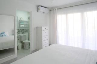 Sea Glass Villa - Spacious 1 Bed, 2 Bath on West Coast - Saint James - 5