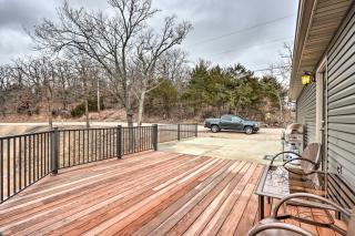 Spacious Lake of the Ozarks Escape with Deck and Views - 8