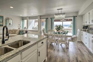 Lakefront Resort Living Pool, Golf, Tennis and More - Point Venture - 2