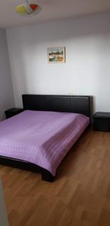 Sunny Apartment near the Park - 3