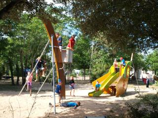 Camping La Brande - Le Château-dʼOléron - 1