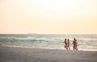 Club Monet Beachfront Resort by Cocotel - 3