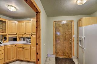 Kayaks and Views Yellowstone River Lodge in Clark - 1