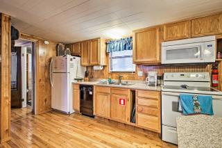 Rustic Stockton Lake Cabin Half Mile to Boat Ramp! - Stockton - 2